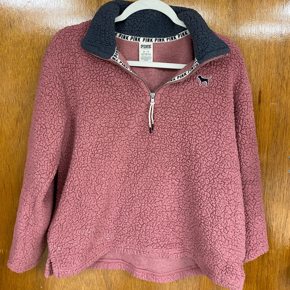 Pink VS sweatshirt